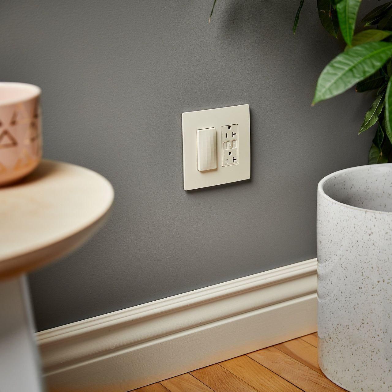 Legrand - Smart Gateway (Surface Mount) with Netatmo - Lights Canada