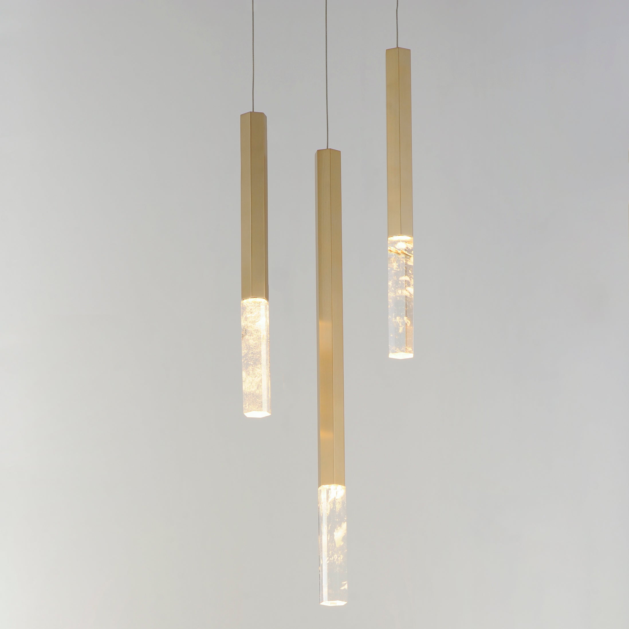 E11023-95GLD