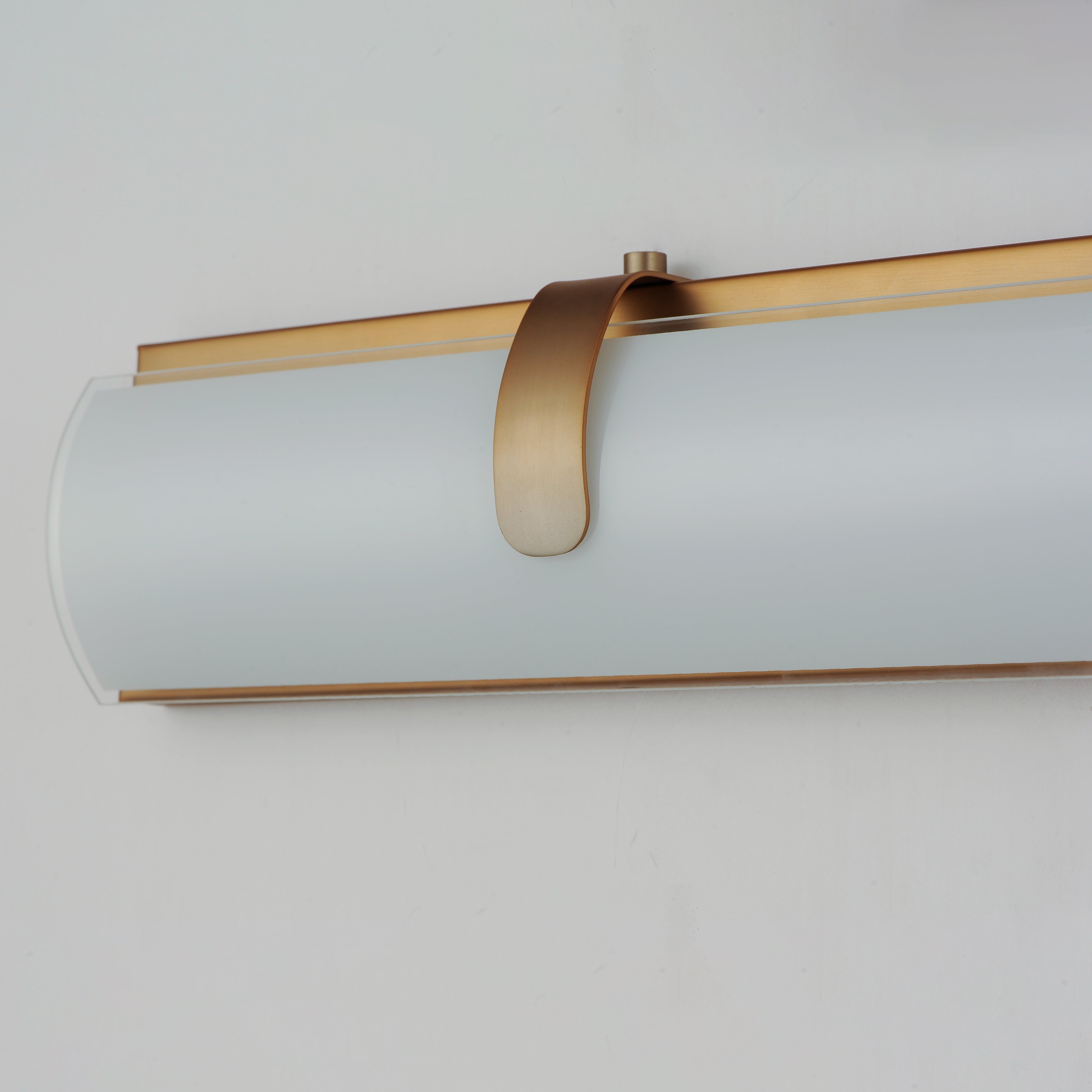 E25135-92GLD