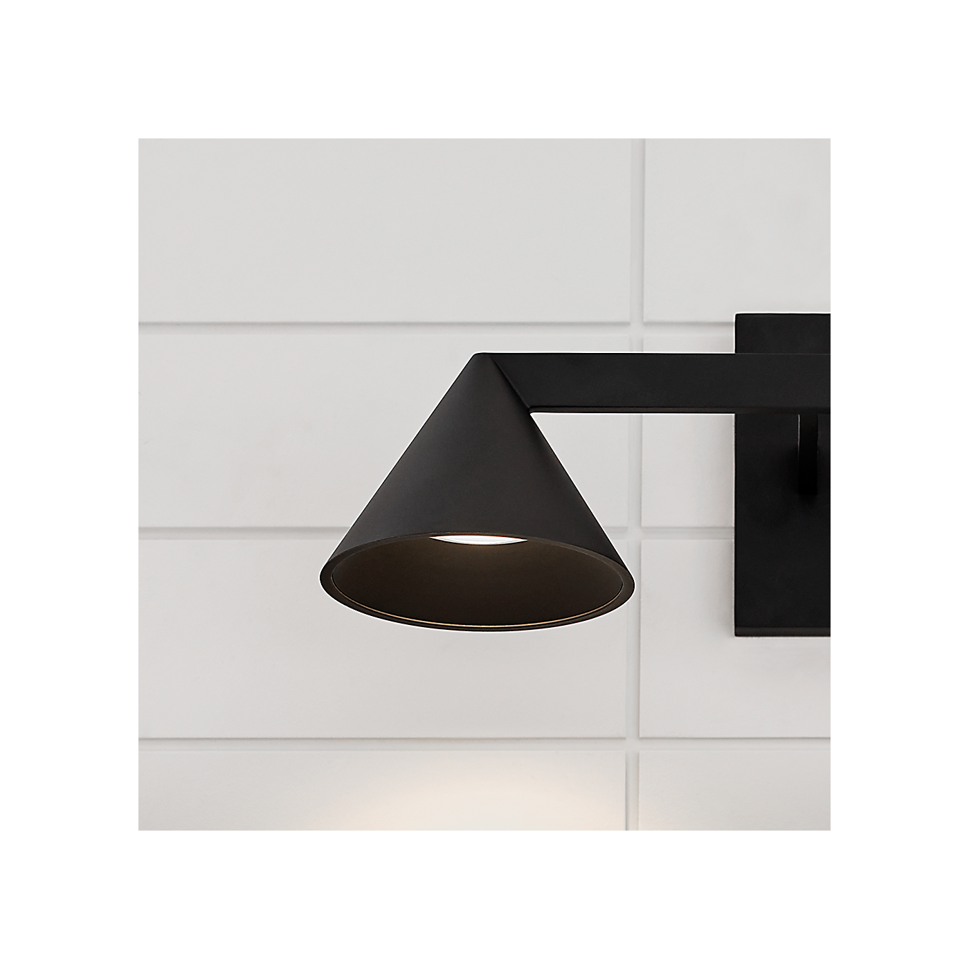 SLBA79027B
