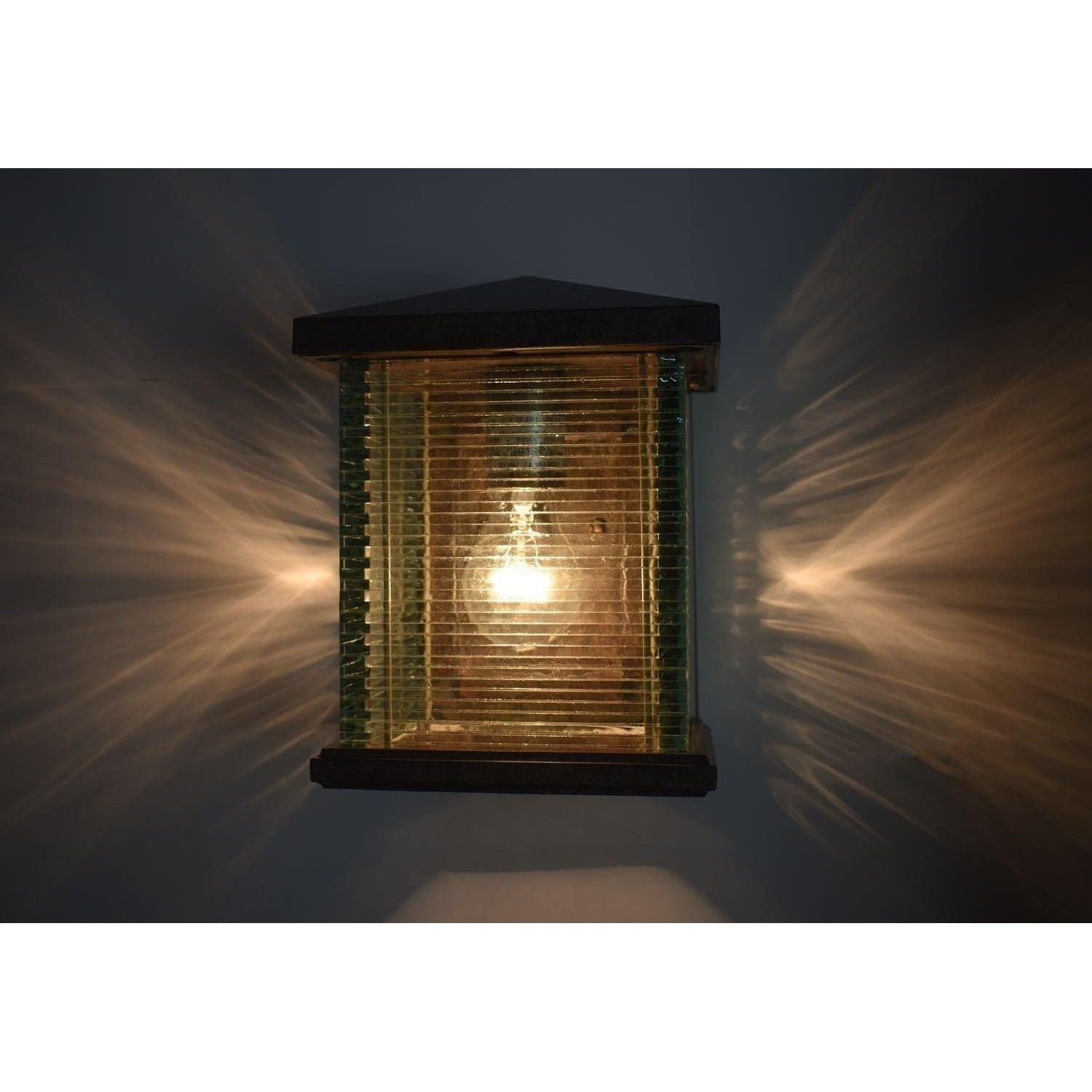 Maxim Lighting - Triumph VX Outdoor Wall Light - Lights Canada