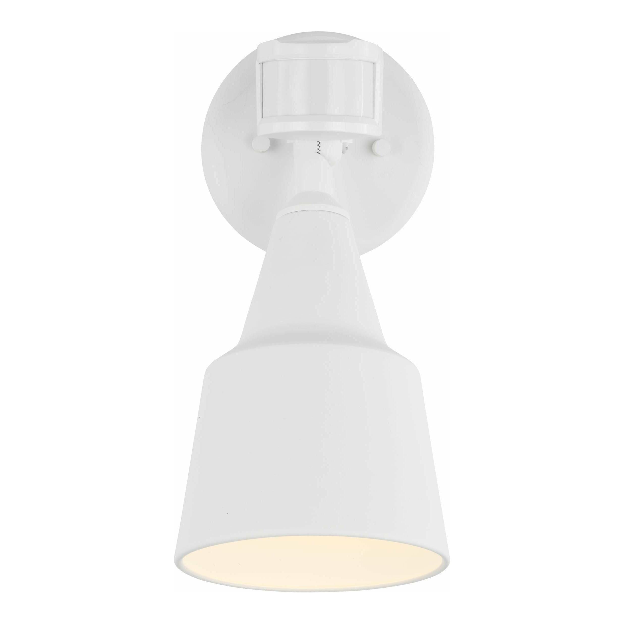 Generation Lighting - Flood Light 1-Light Outdoor Wall Light with Photo and Motion Sensor (with Bulb) - Lights Canada