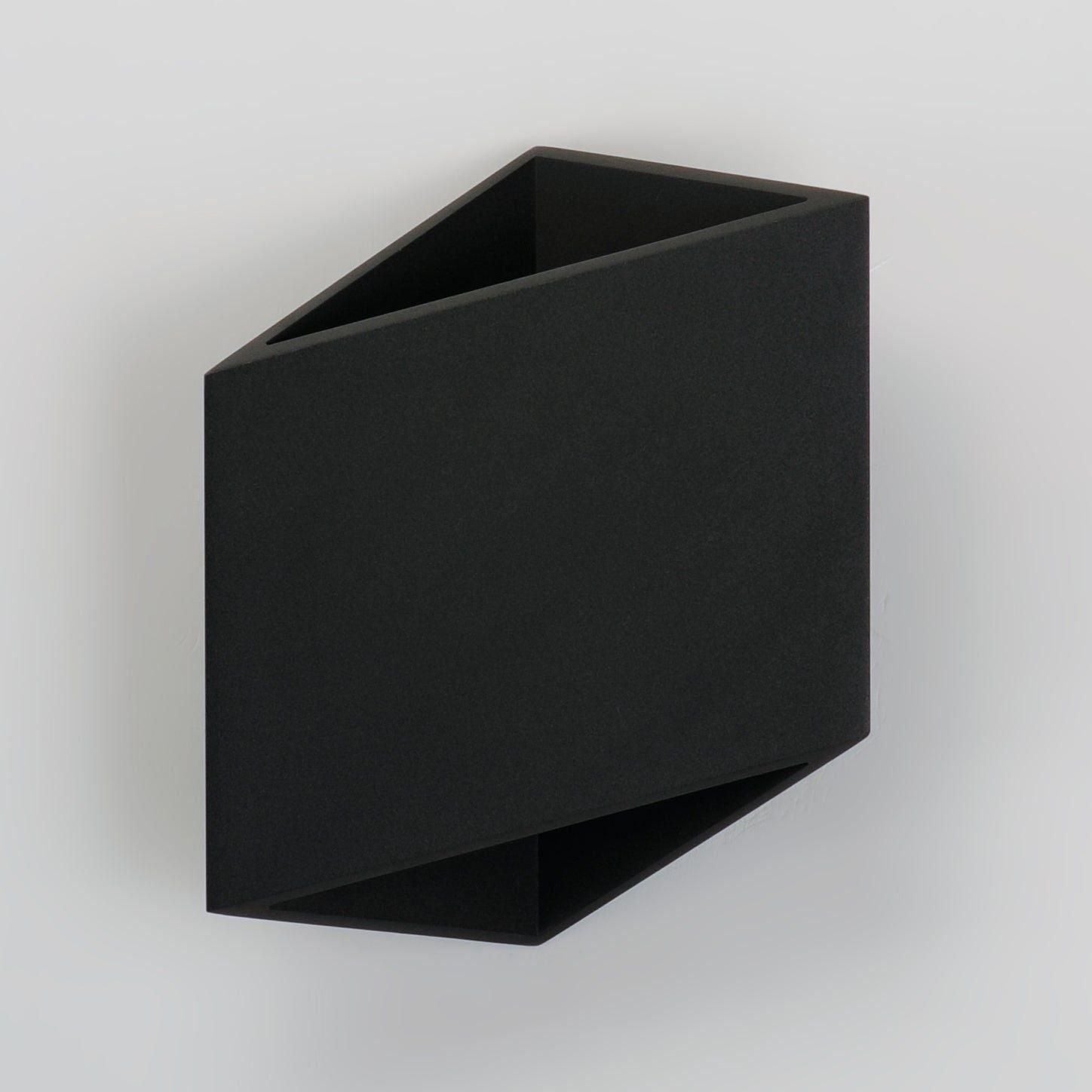 ET2 - Alumilux Facet LED Outdoor Wall Light - Lights Canada