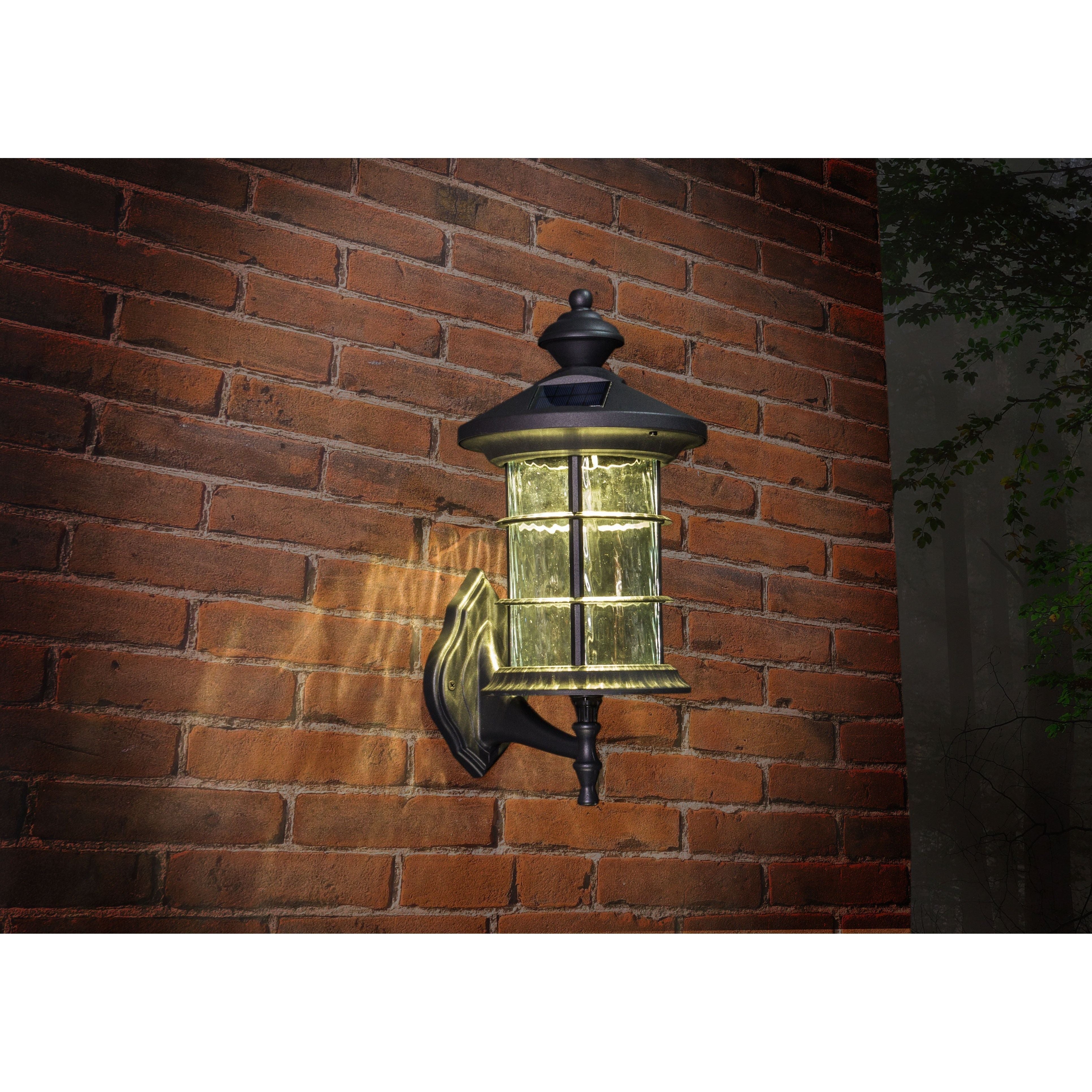 Classy Caps - Hampton Solar Lamp - Lights Canada