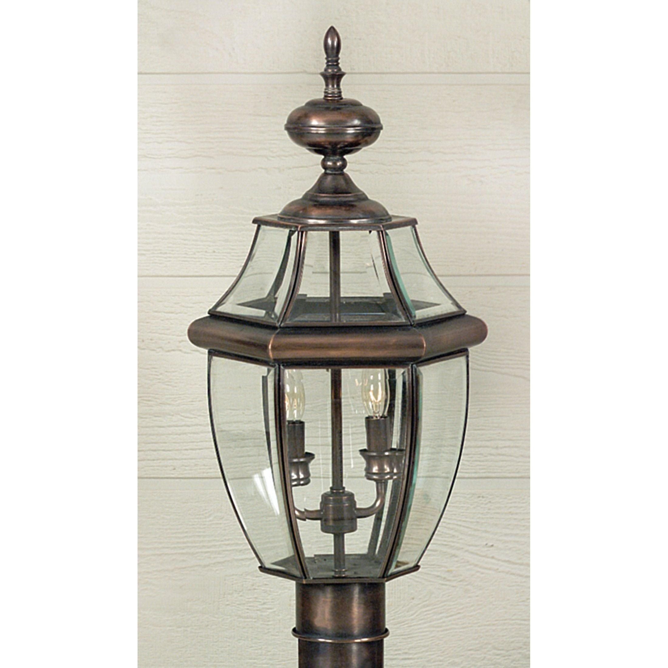 Quoizel - Newbury Post Light - Lights Canada