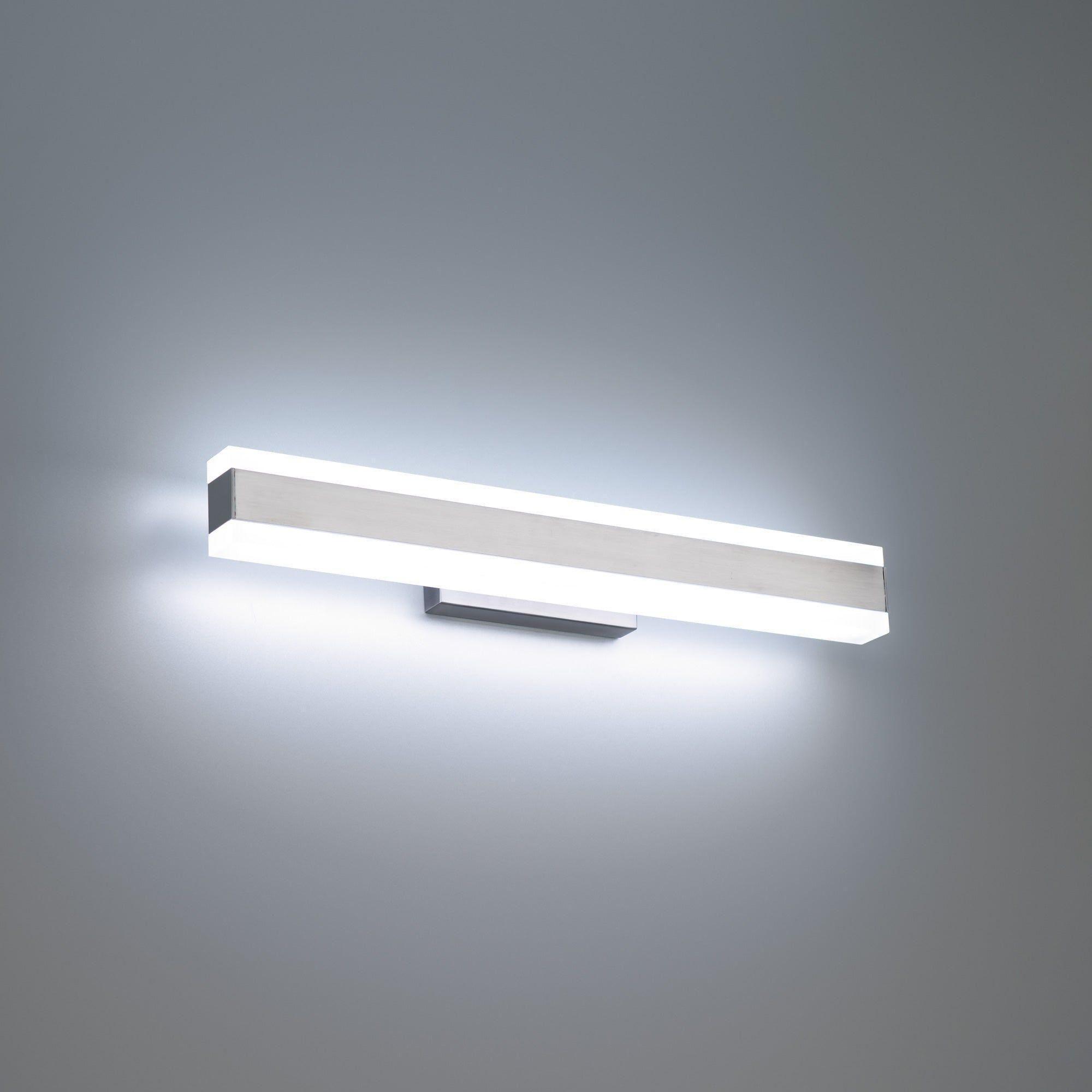 Modern Forms - Cinch 19" LED Bathroom Vanity or Wall Light 3-CCT - Lights Canada