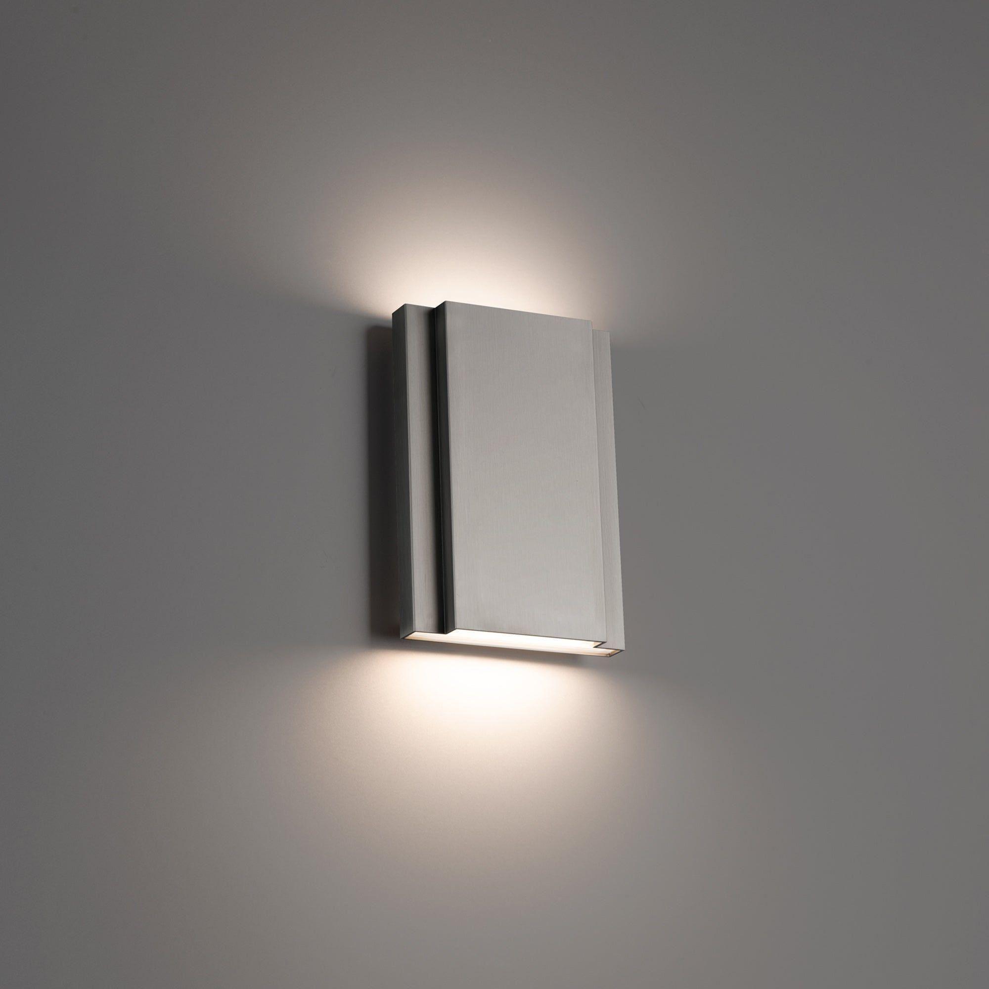 dweLED - Layne 7.5" LED Wall Sconce - Lights Canada