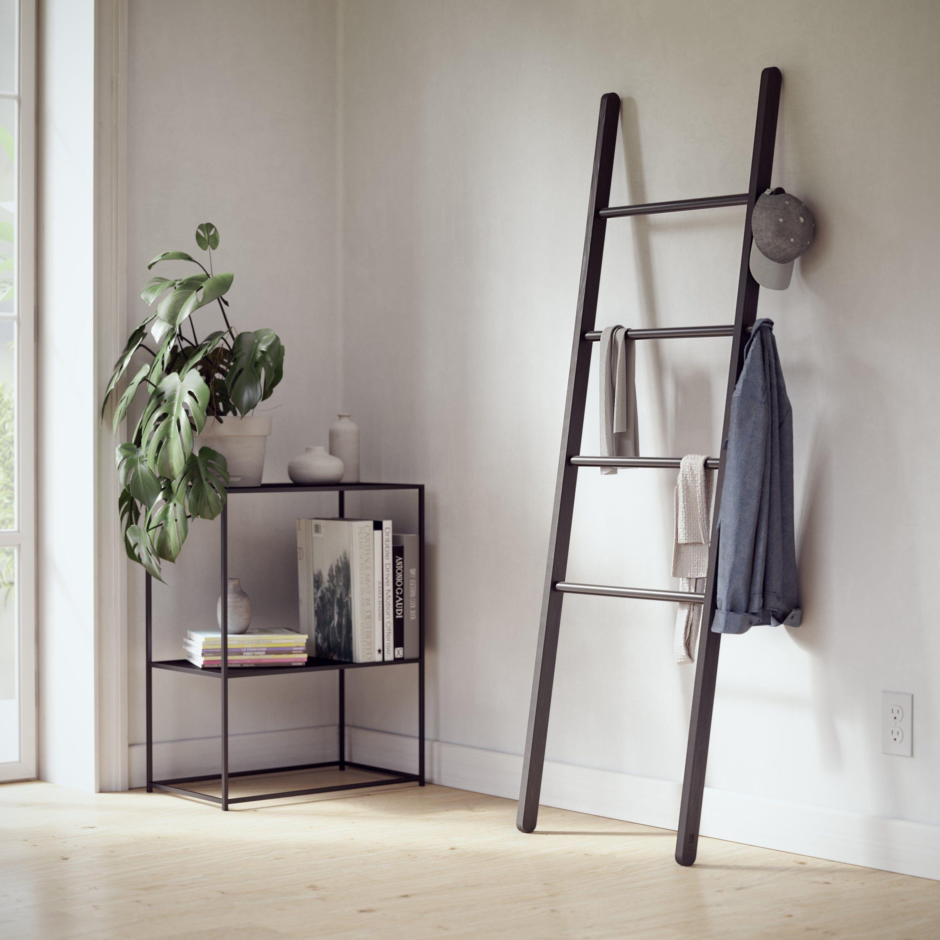 Umbra - Leana Ladder - Lights Canada