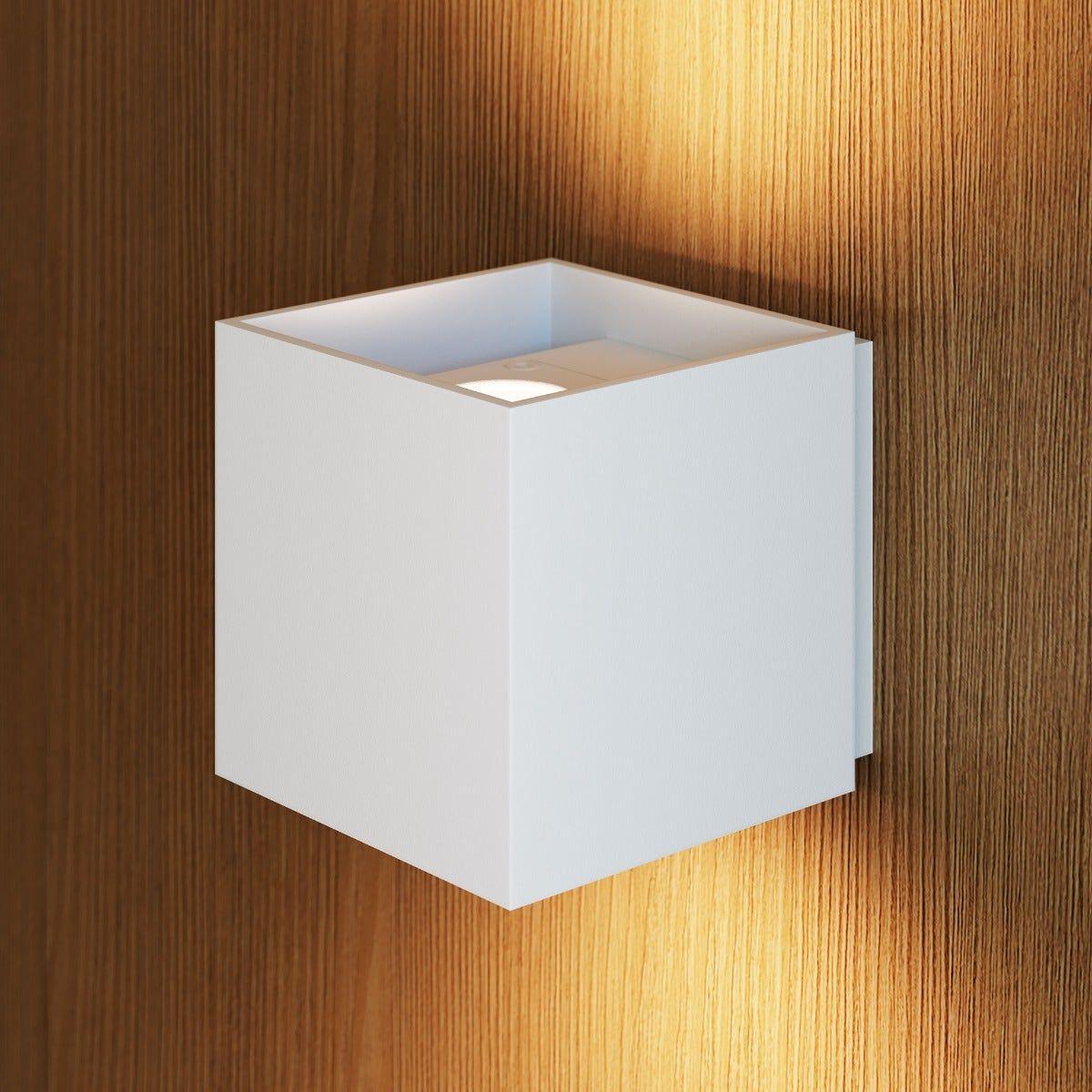 Qube Small Sconce