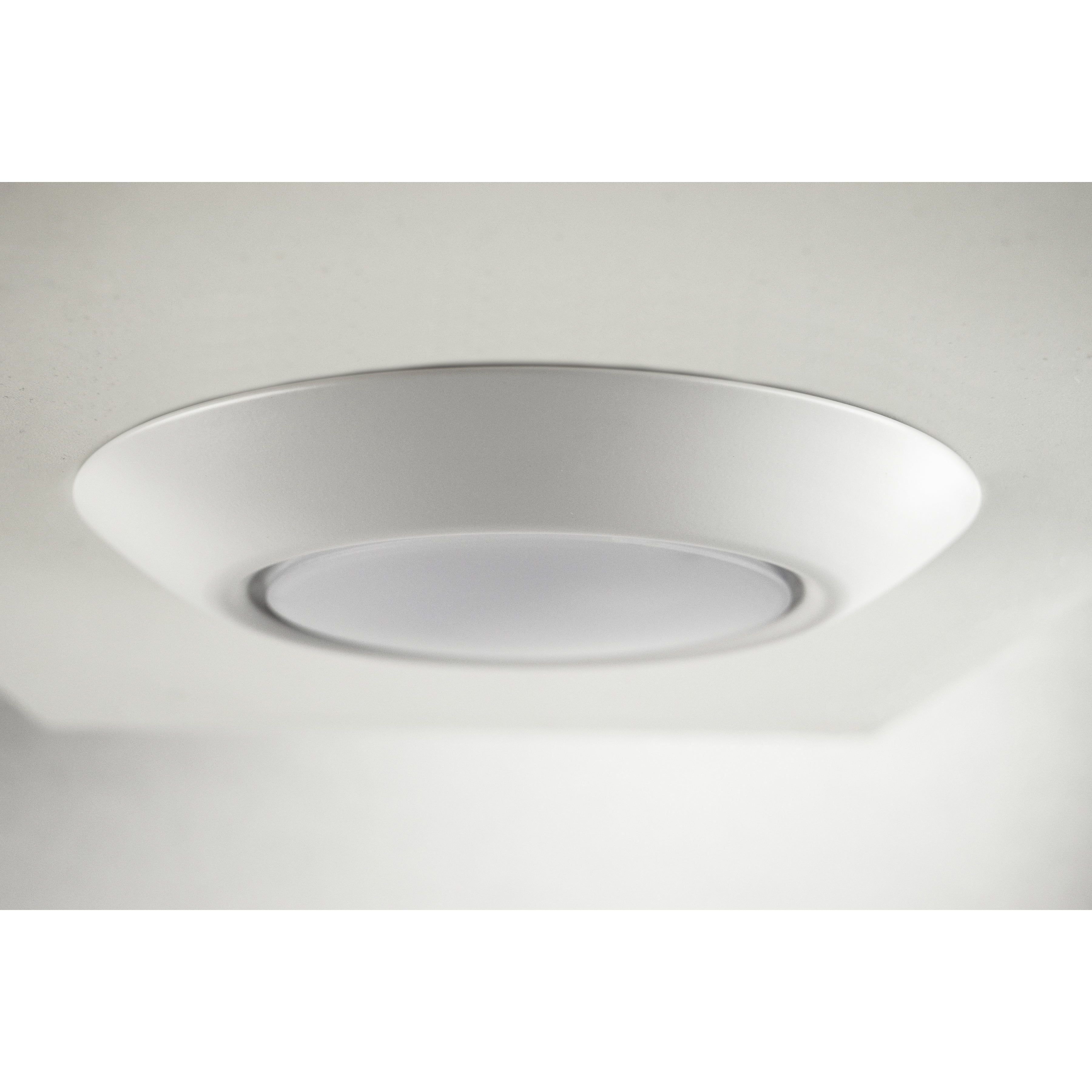 Diverse 7.5" 3000K LED Flush Mount