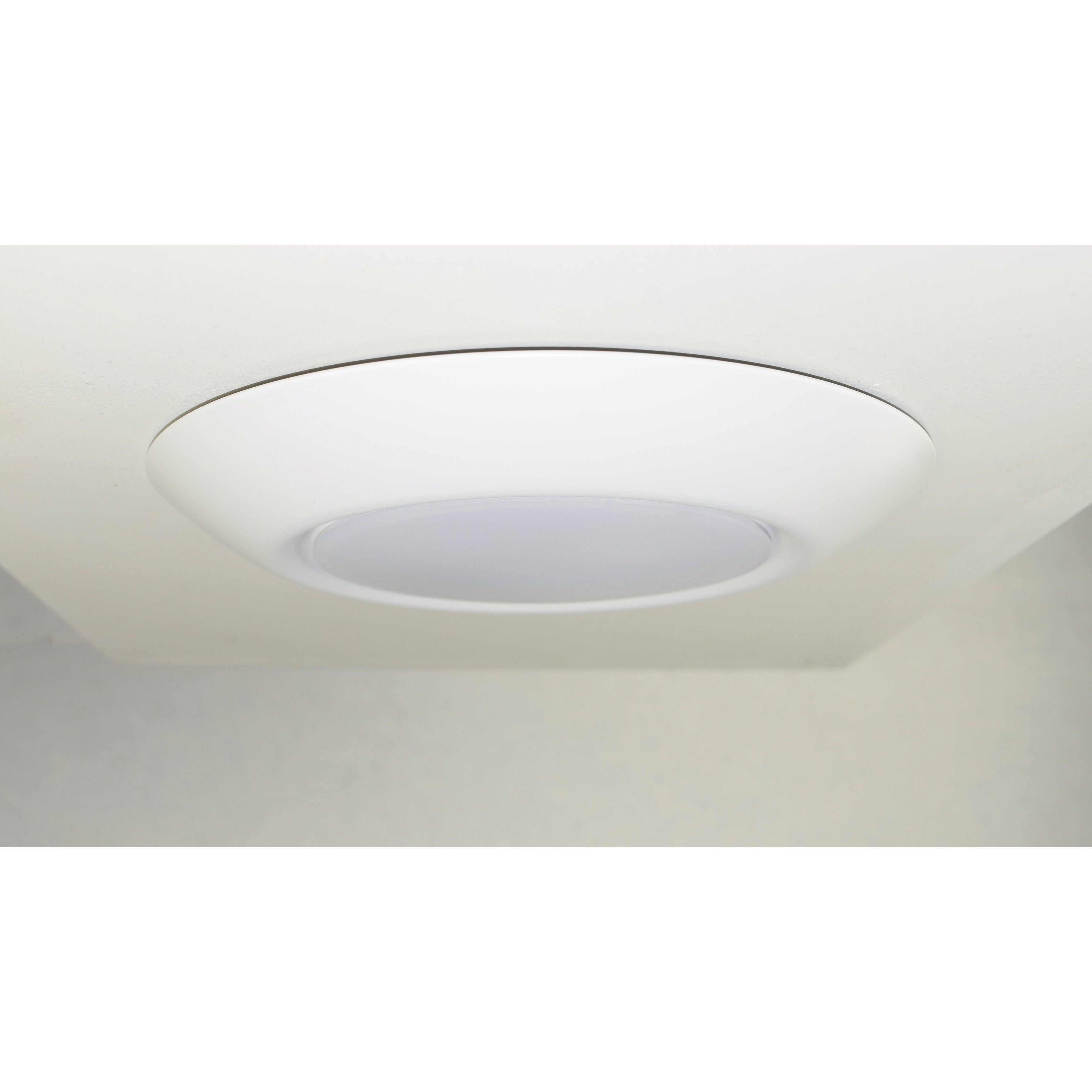 Diverse 7.5" 3000K LED Flush Mount