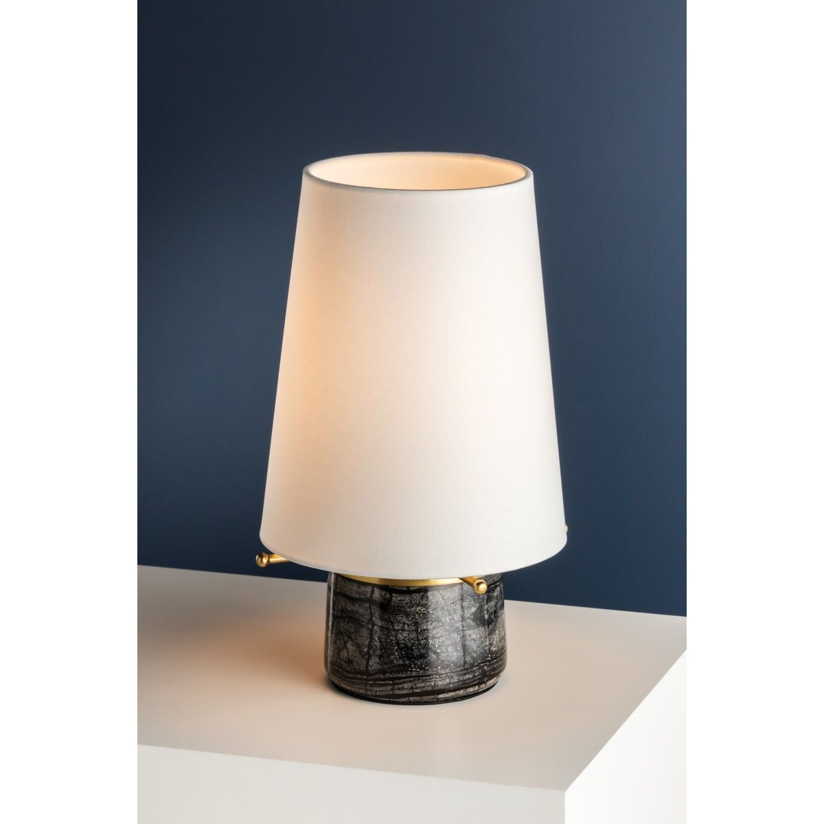 Central Valley Rechargeable Table Lamp