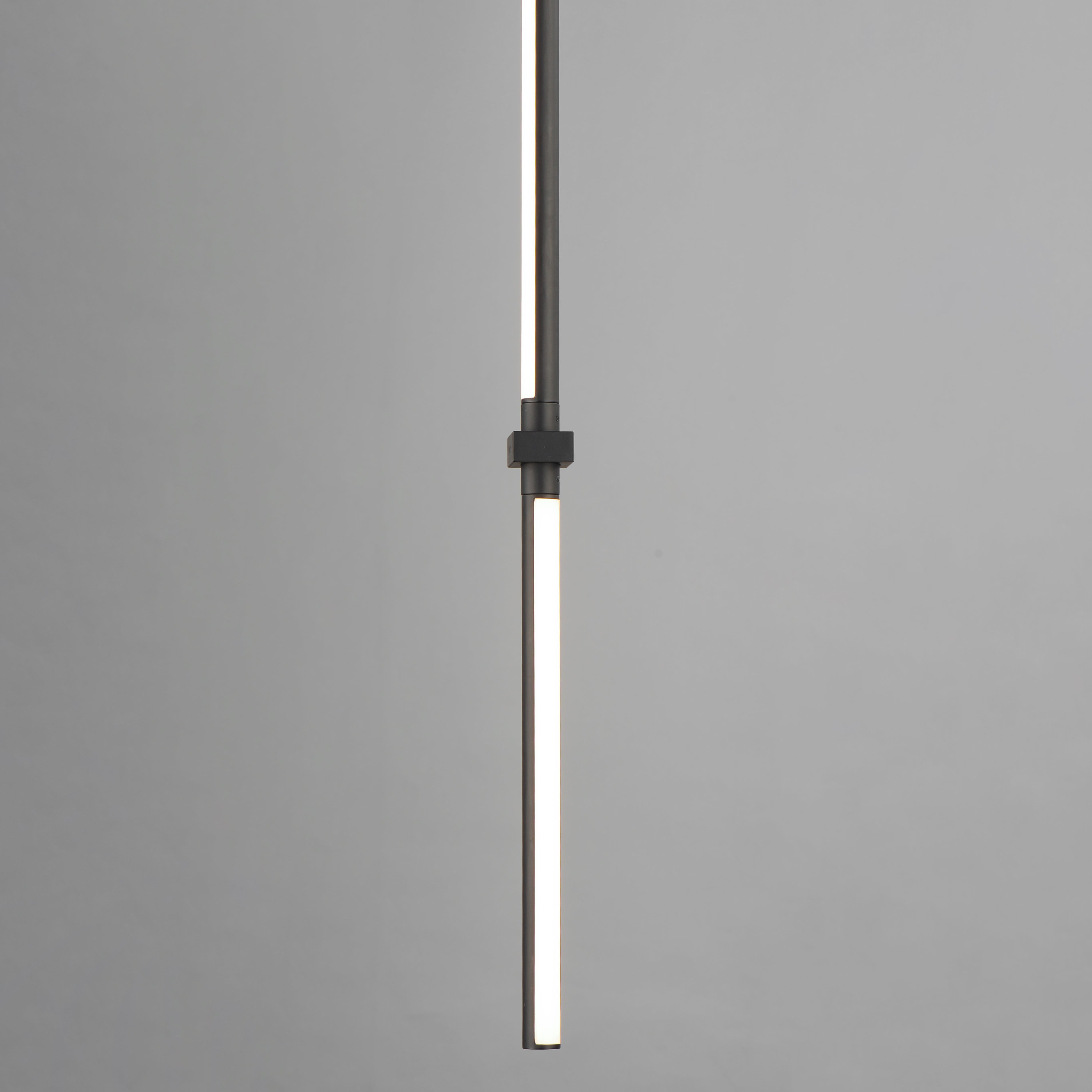 E21358-BK