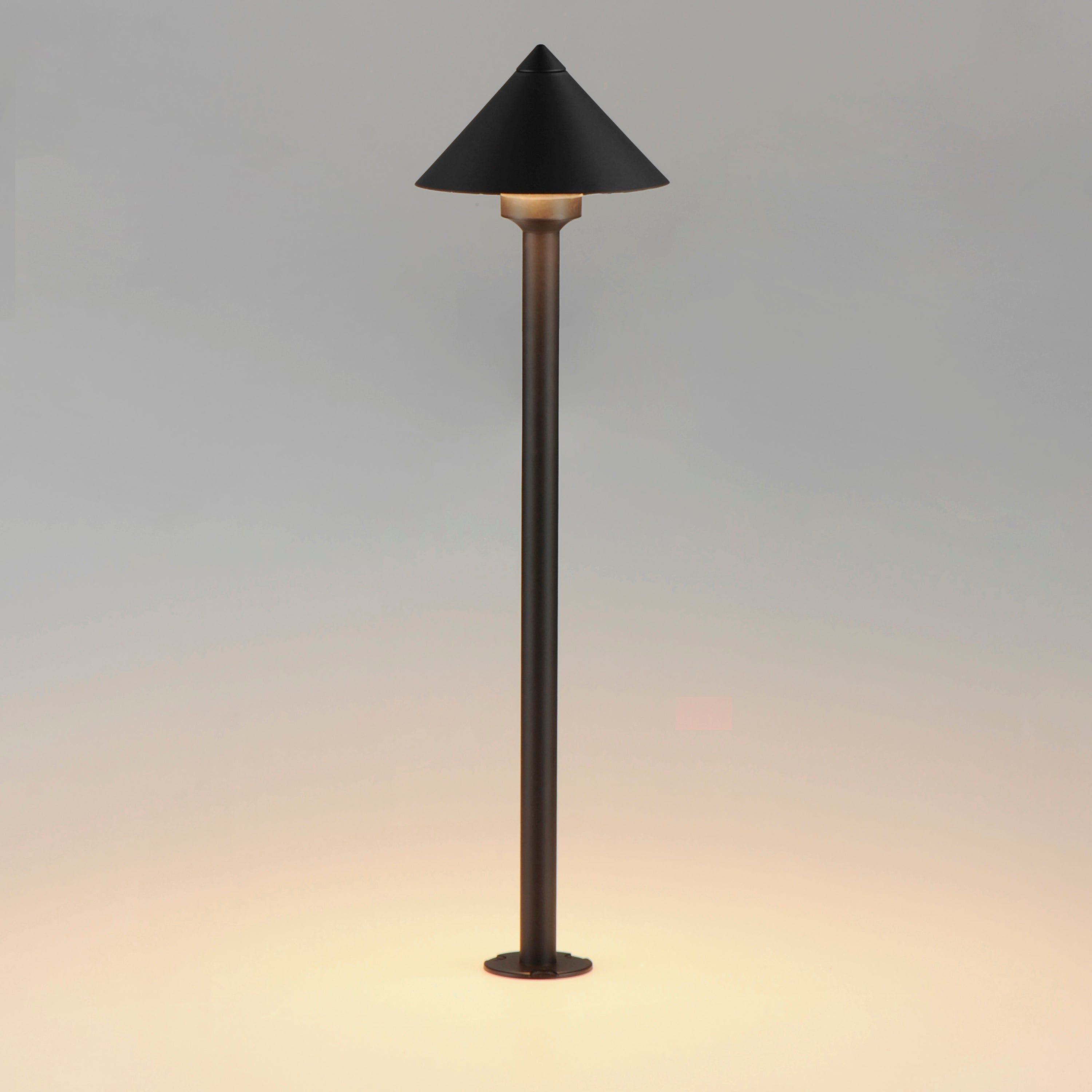 Alumilux: Landscape Cone Light with 24" Pole