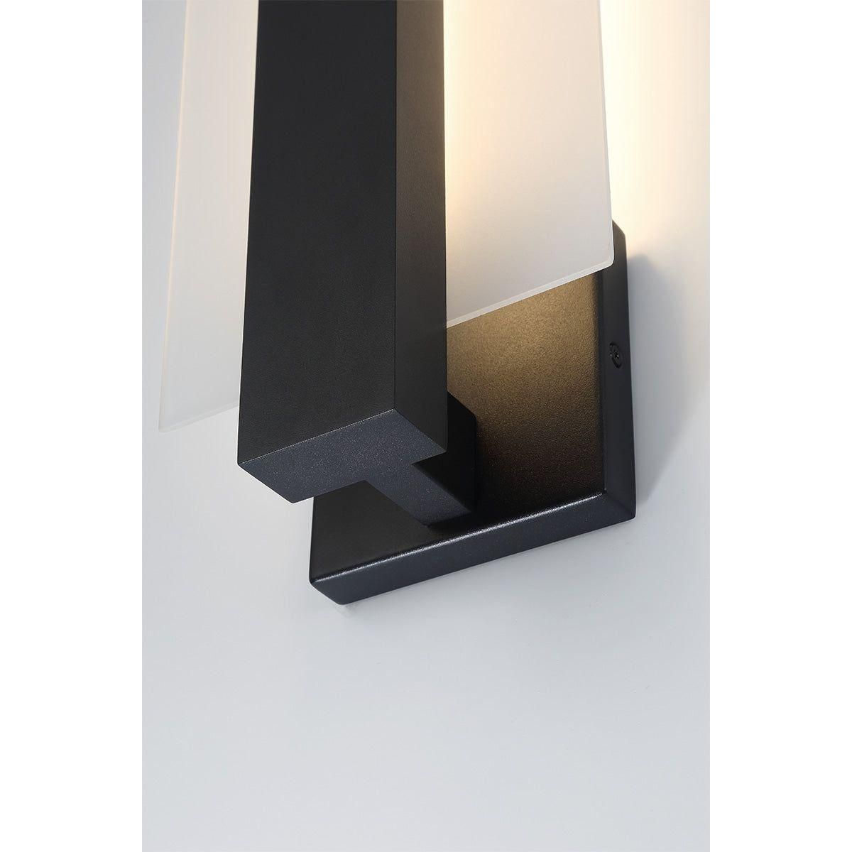 Carta 1-Light Outdoor Wall Light