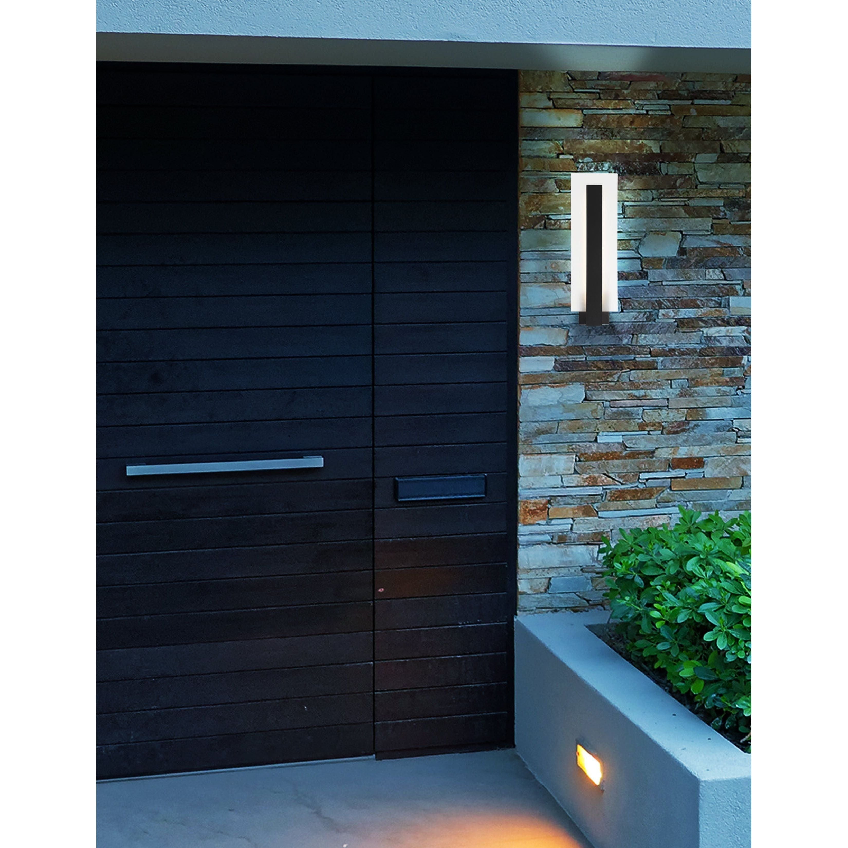 Carta 1-Light Outdoor Wall Light