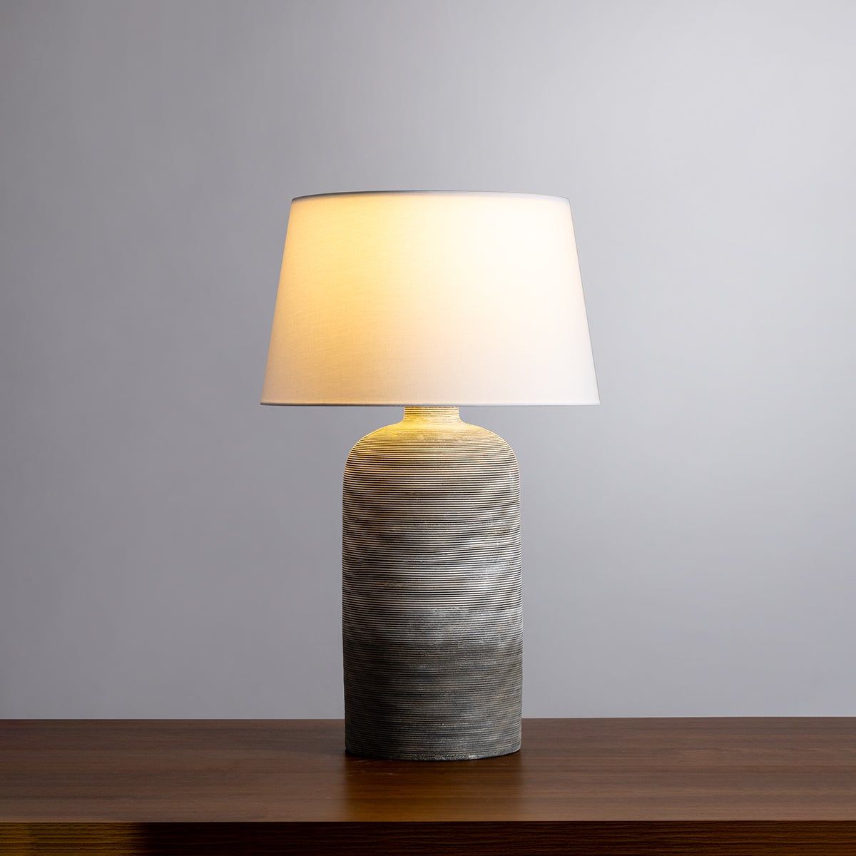 Sutton Manor 1-Light Table Lamp