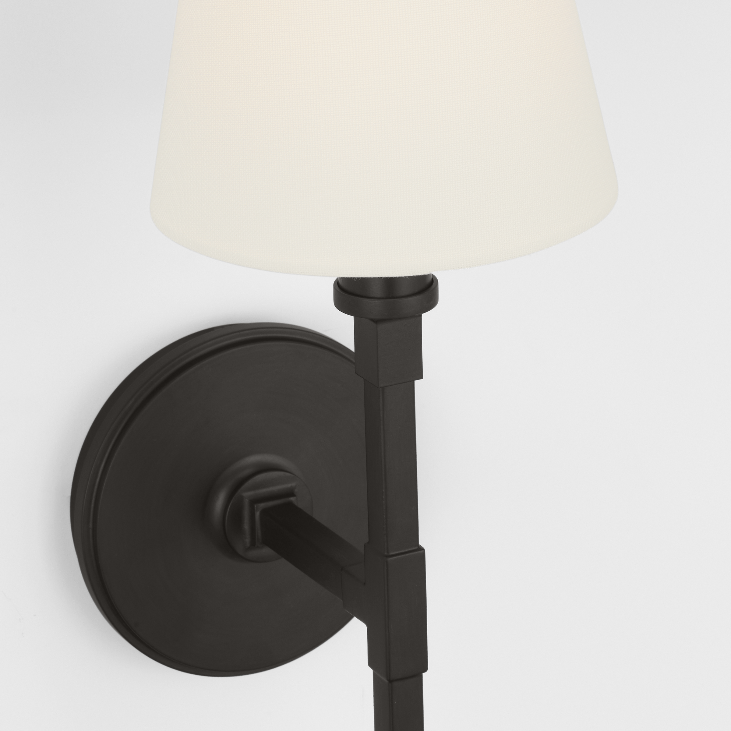 Perth Single Medium Sconce