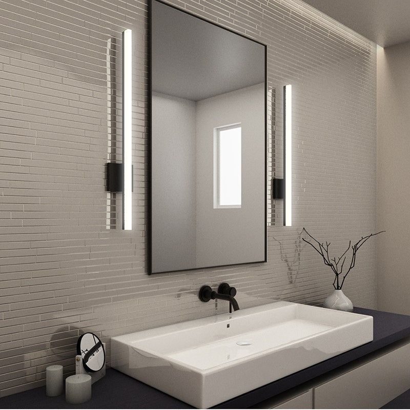 Stiletto 24" Dimmable LED Sconce/Bath Bar