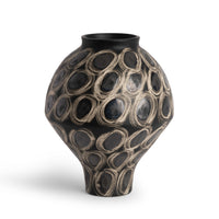 Tessa Vase