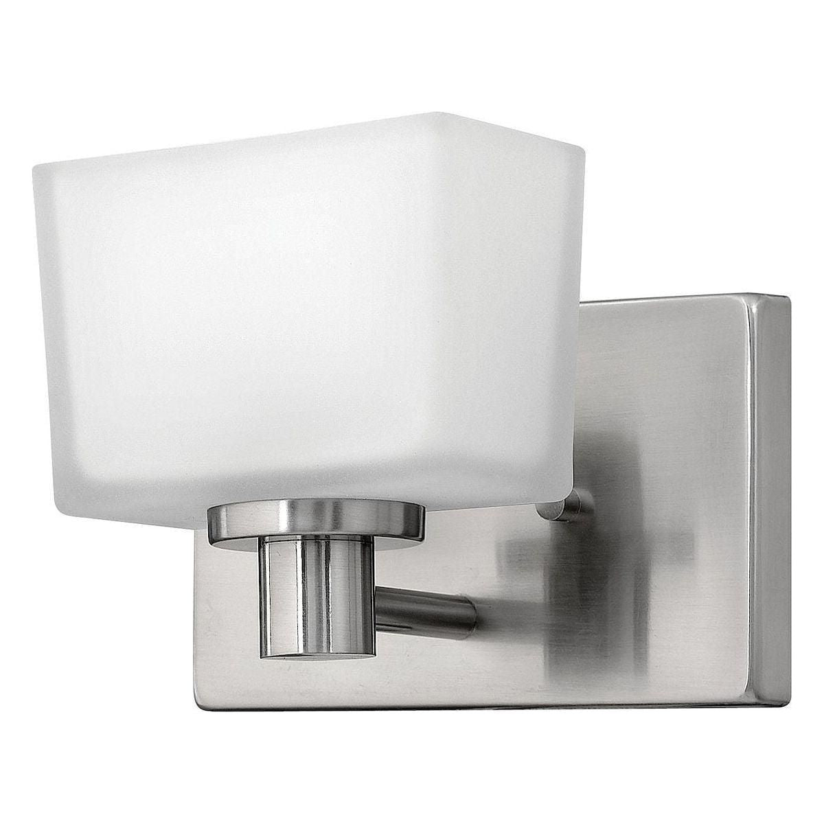 Hinkley - Taylor Vanity Light - Lights Canada