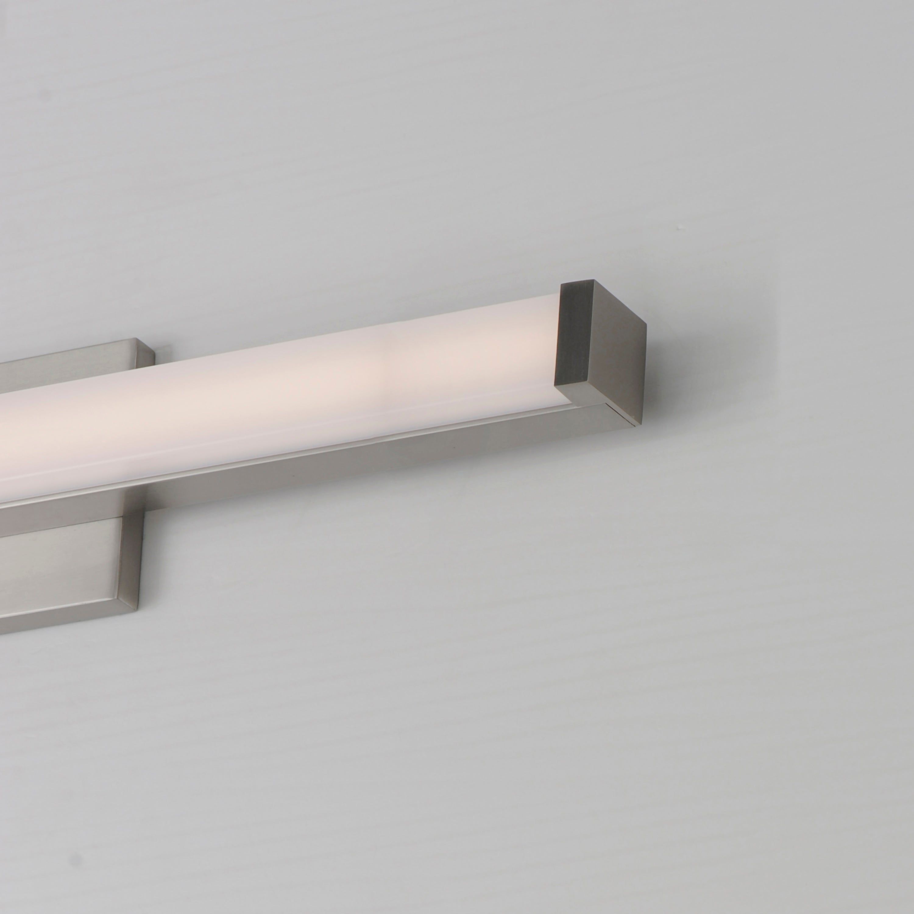 Spec 24" LED Bath Bar CCT Select