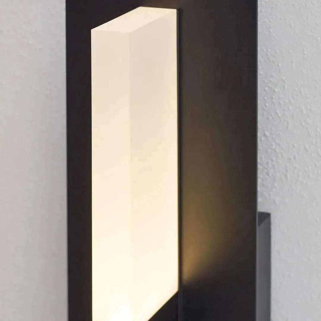 Visual Comfort Modern Collection - Lyft 18 Outdoor Wall - Lights Canada
