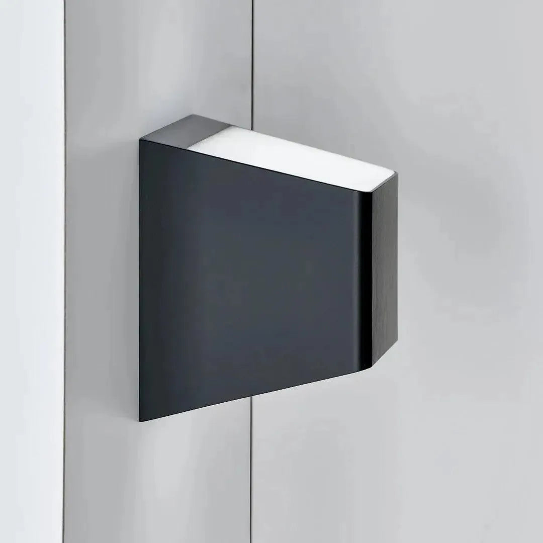 Visual Comfort Modern Collection - Ebb Outdoor Wall Sconce - Lights Canada