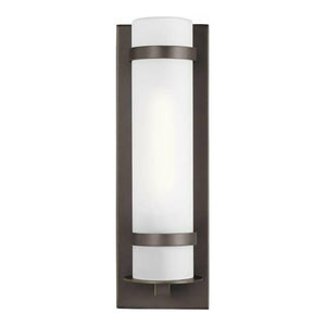 Generation Lighting - Alban Large 1-Light Outdoor Wall Light (with Bulb) - Lights Canada