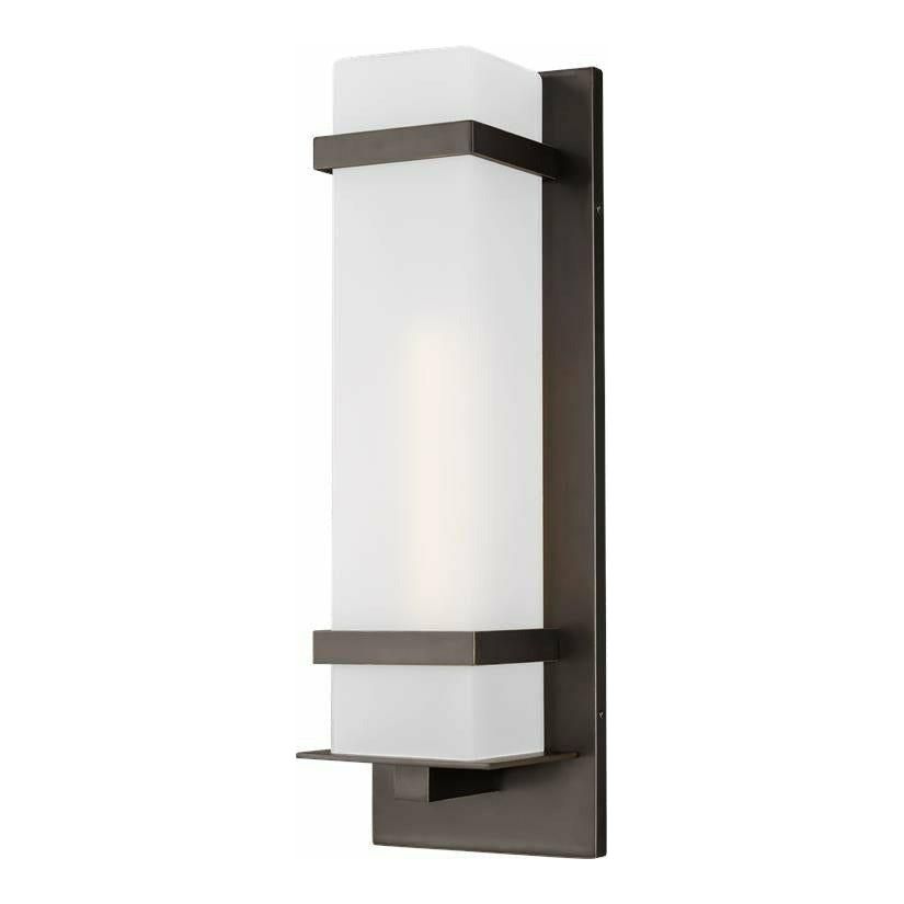 Generation Lighting - Alban Large 1-Light Outdoor Wall Light (with Bulb) - Lights Canada