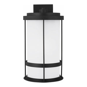 Generation Lighting - Wilburn Extra Large 1-Light Outdoor Wall Light (with Bulb) - Lights Canada