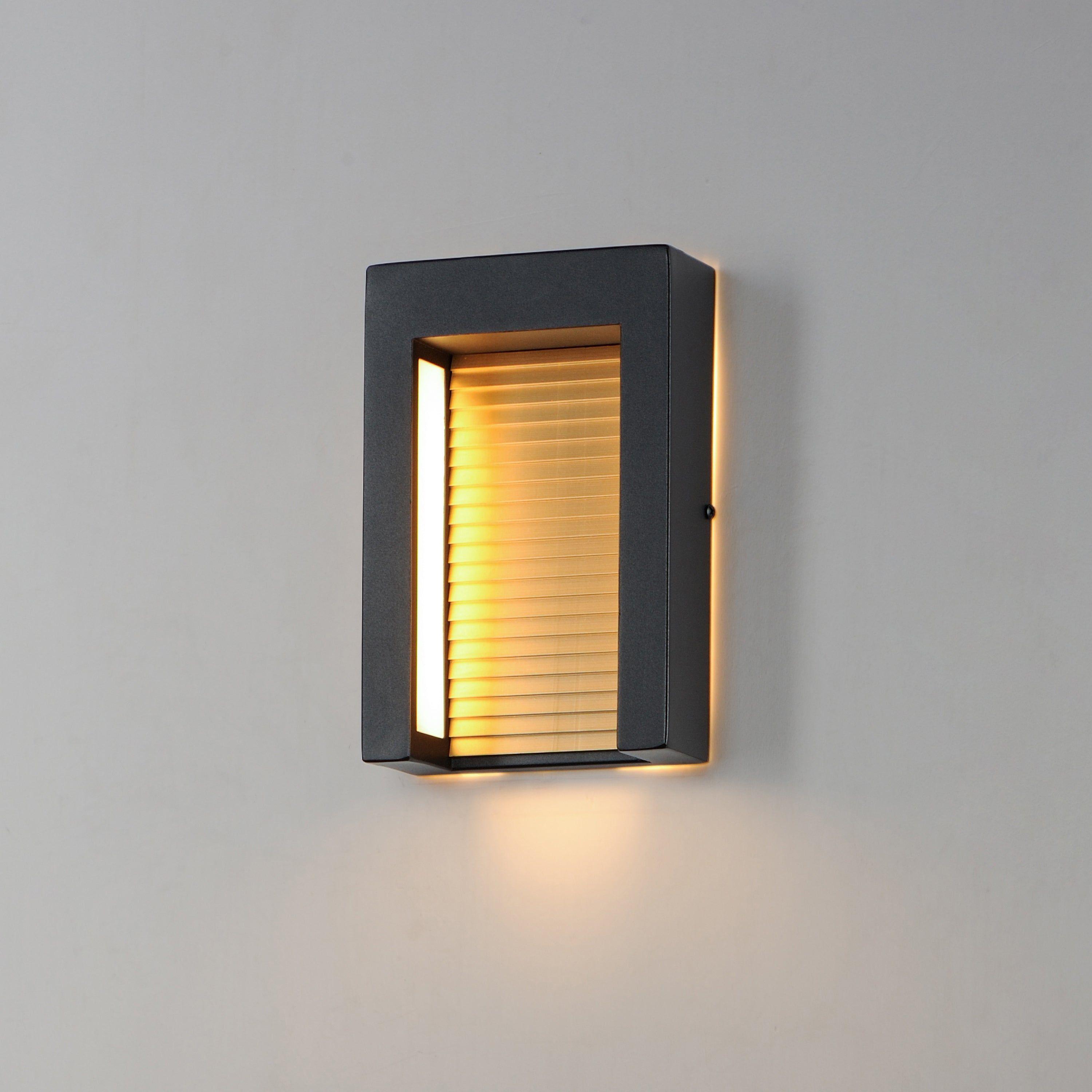 ET2 - Alcove Small LED Outdoor Wall Light - Lights Canada