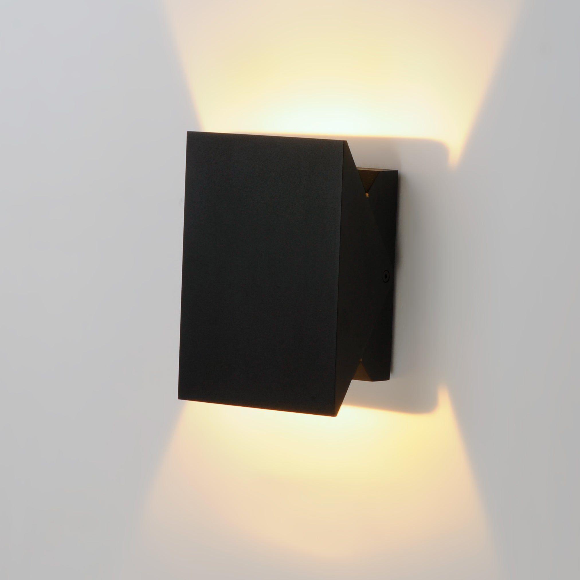 ET2 - Alumilux Tilt LED Outdoor Wall Light - Lights Canada