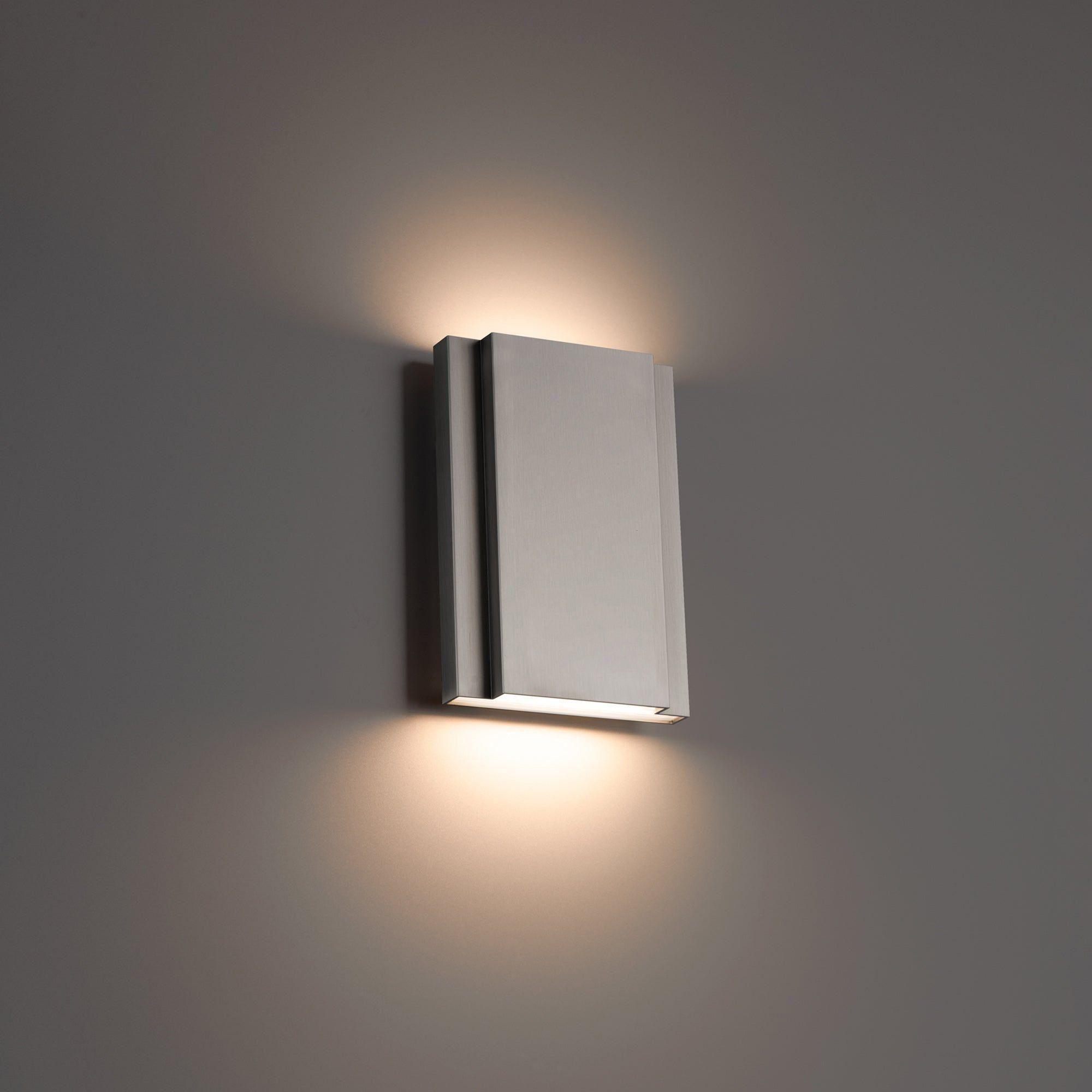 dweLED - Layne 7.5" LED Wall Sconce - Lights Canada