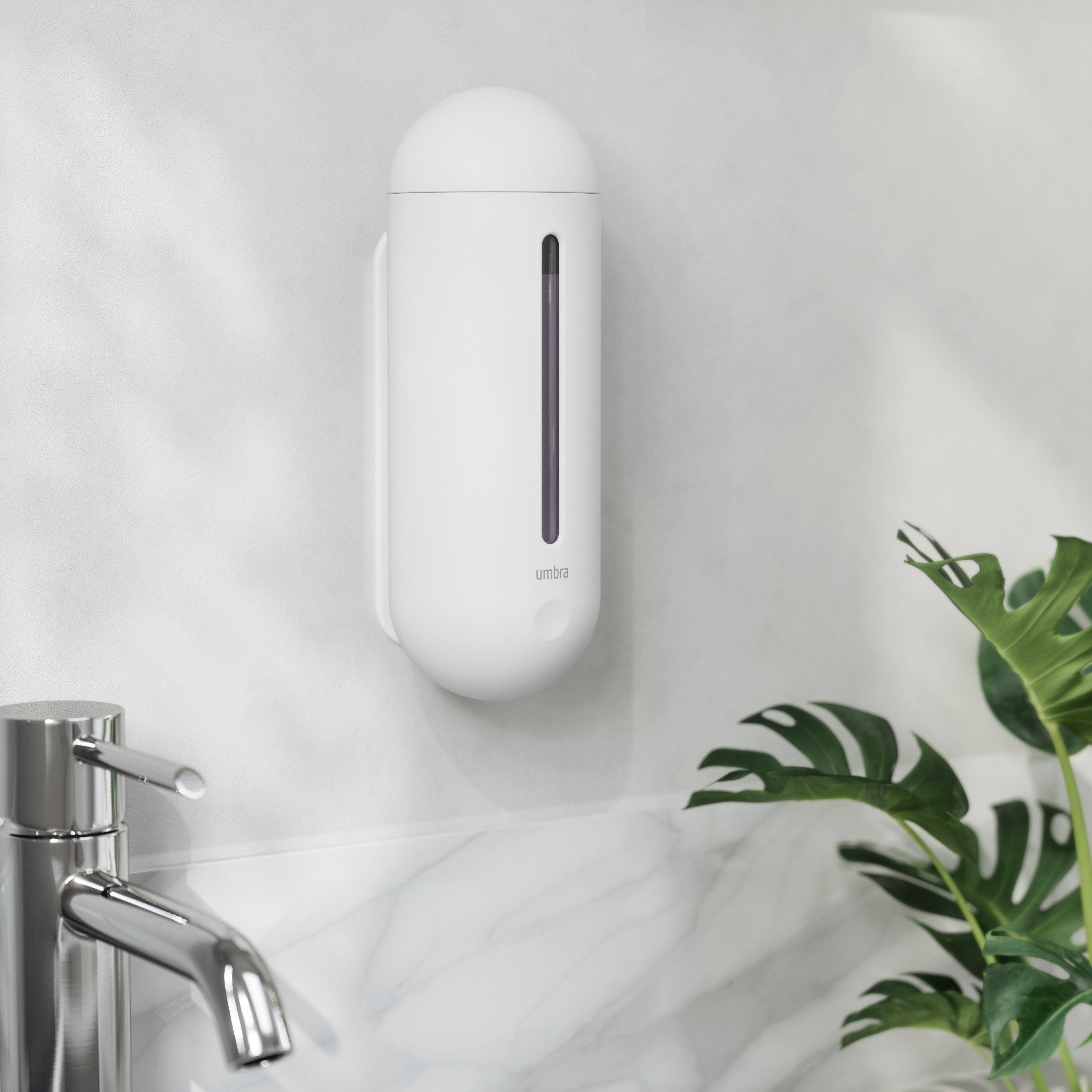 Umbra - Penguin Wall Pump - Lights Canada